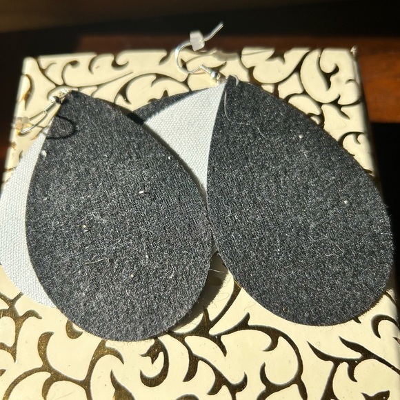 Black and Pink Layered Earrings- leather- handmade- new- great gift - Picture 5 of 6